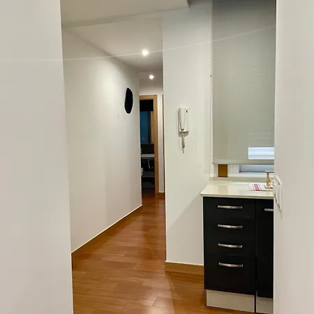 Carrerahouses Red Apartment